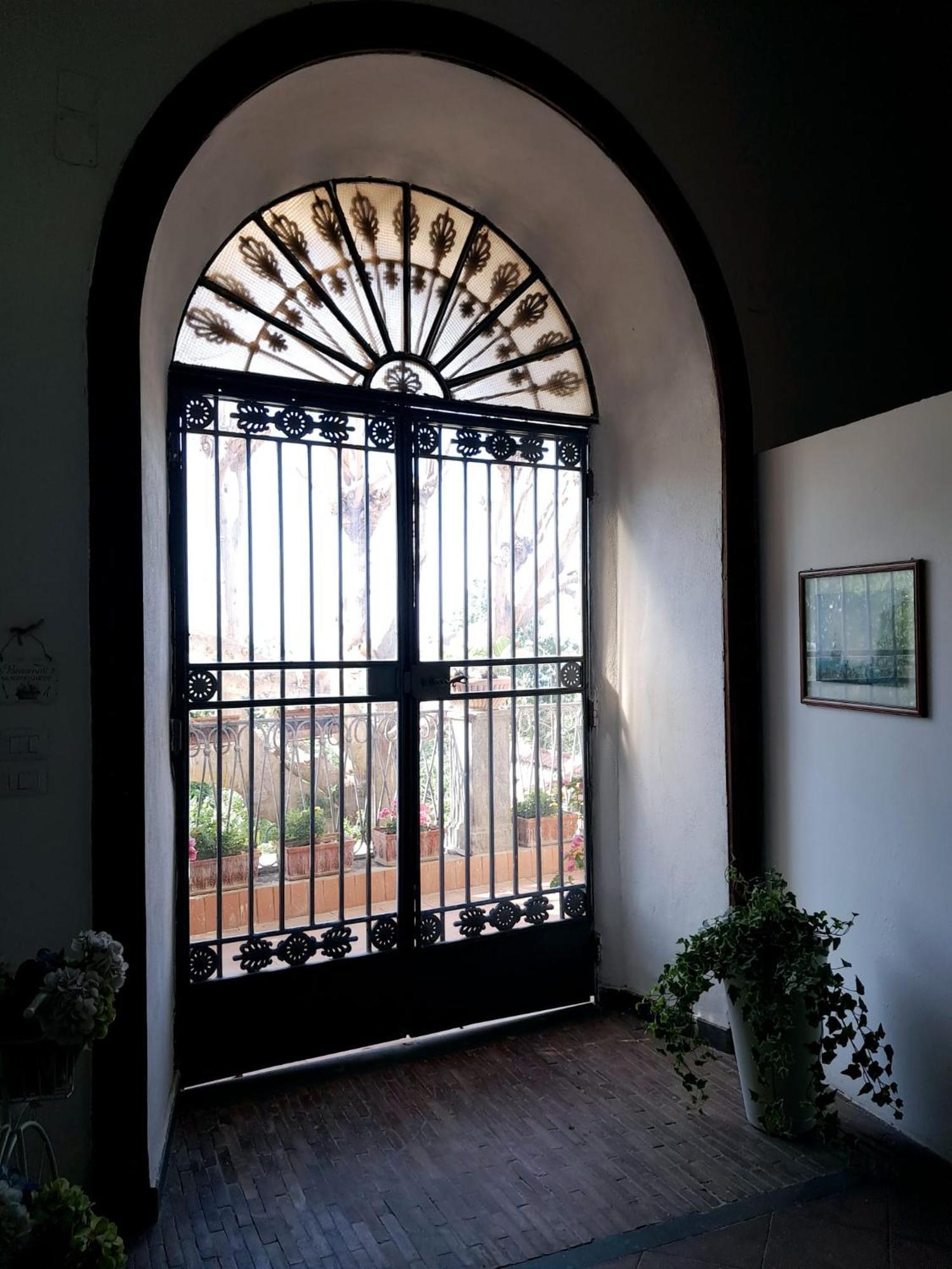 La Suite Del Giardino Napoli Esterno foto